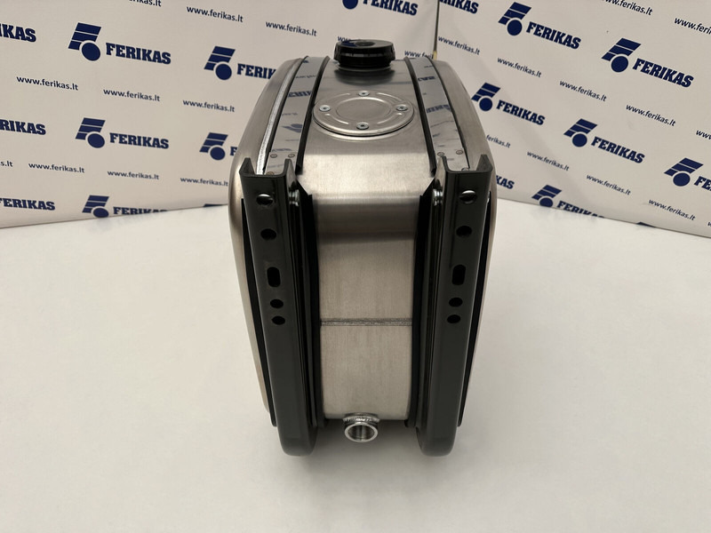 Onbekend  - Hydraulic tank for Truck: picture 3 Onbekend  - Hydraulic tank for Truck: picture 3