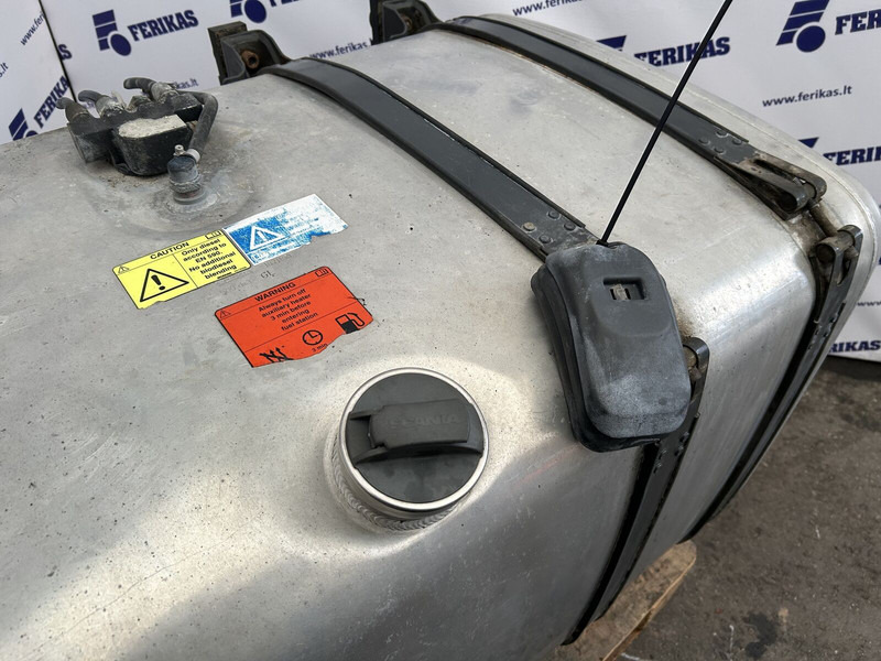 Scania 500L complete fuel tank with brackets - Fuel tank for Truck: picture 4 Scania 500L complete fuel tank with brackets - Fuel tank for Truck: picture 4