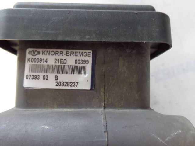 Volvo KNORR-BREMSE KNORR-BREMSE - Valve for Truck: picture 3 Volvo KNORR-BREMSE KNORR-BREMSE - Valve for Truck: picture 3
