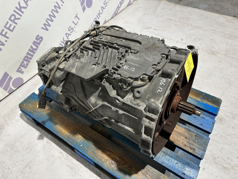 ZF XF 106 - Gearbox for Truck: picture 4 ZF XF 106 - Gearbox for Truck: picture 4