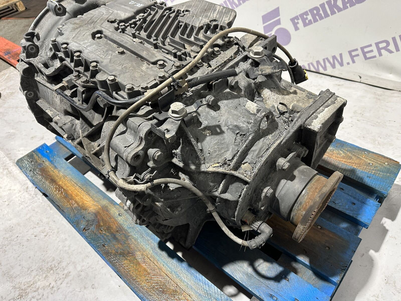 ZF XF 106 - Gearbox for Truck: picture 3 ZF XF 106 - Gearbox for Truck: picture 3