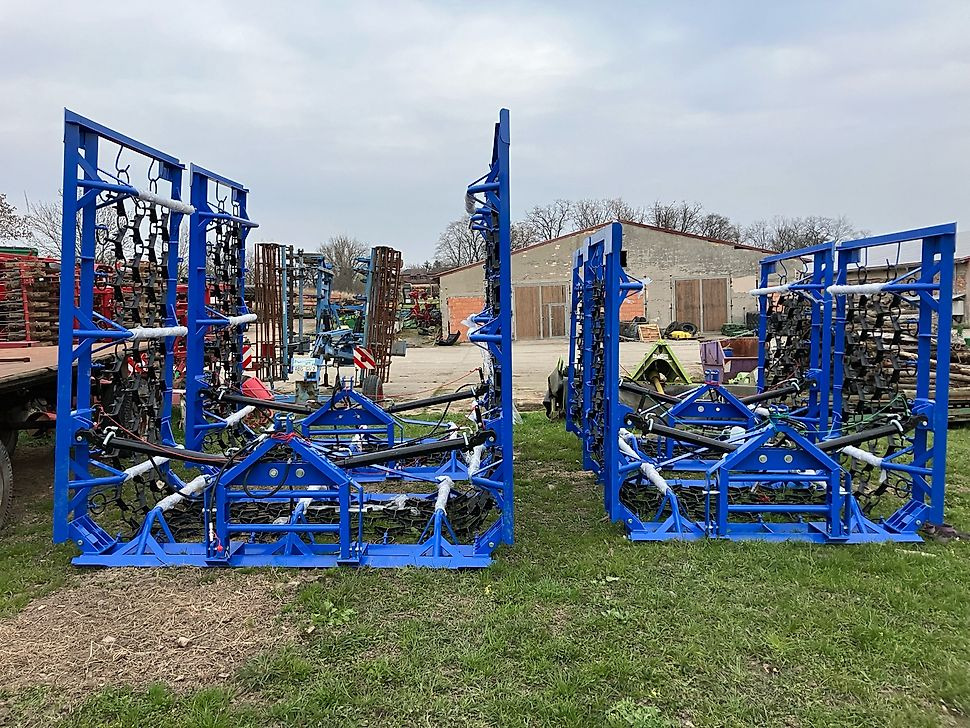 Türpisch Landmaschinen
Herr Christian Türpisch - - Chain harrow: picture 2 Türpisch Landmaschinen
Herr Christian Türpisch - - Chain harrow: picture 2