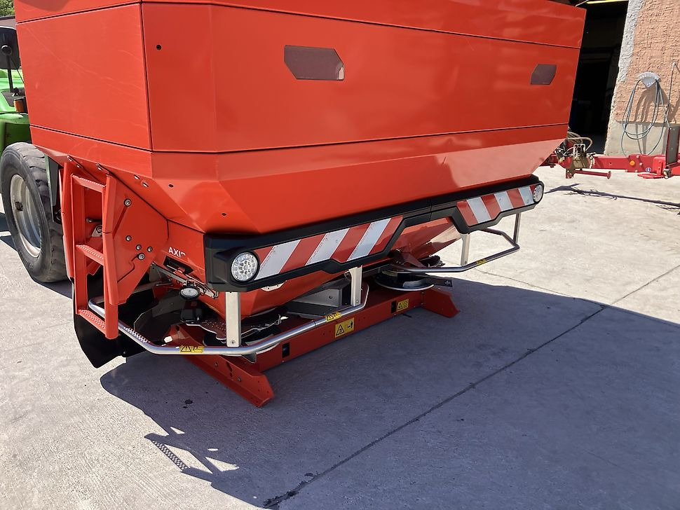 Türpisch Landmaschinen
Herr Christian Türpisch - - Fertilizer spreader: picture 5 Türpisch Landmaschinen
Herr Christian Türpisch - - Fertilizer spreader: picture 5