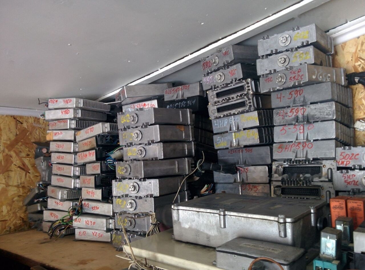 MAN ABS 0265150315 . 0206000008 MAN setra - ECU for Bus: picture 4 MAN ABS 0265150315 . 0206000008 MAN setra - ECU for Bus: picture 4