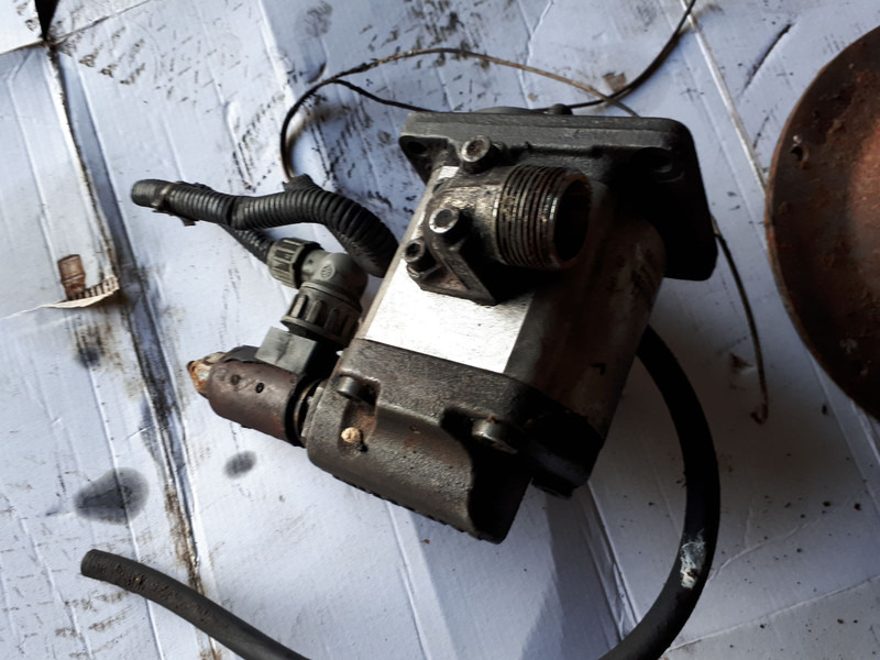 MAN BOSCH /SAUER - Radiator: picture 4 MAN BOSCH /SAUER - Radiator: picture 4