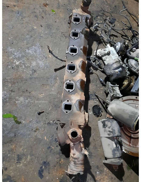 MAN / Турбина 53271013060c головка - Engine and parts: picture 1 MAN / Турбина 53271013060c головка - Engine and parts: picture 1