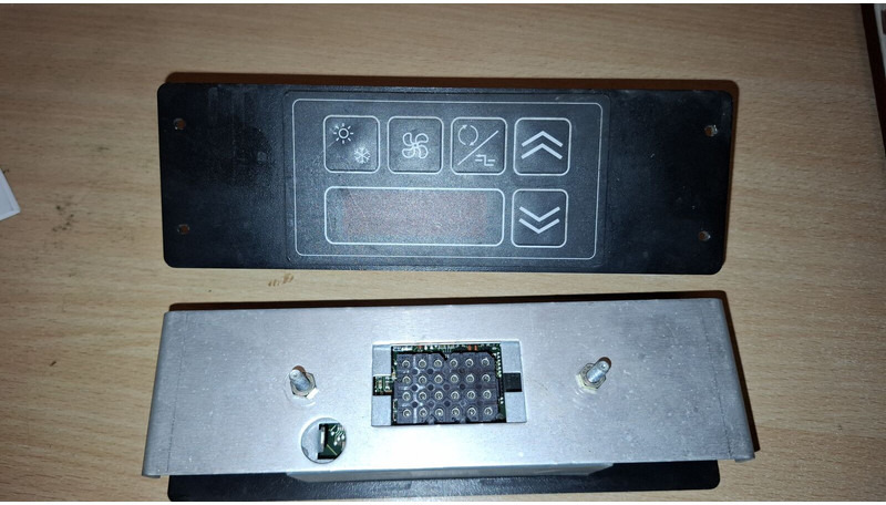 MAN Wabco 037 20/05 . 4461950040 - ECU: picture 2 MAN Wabco 037 20/05 . 4461950040 - ECU: picture 2