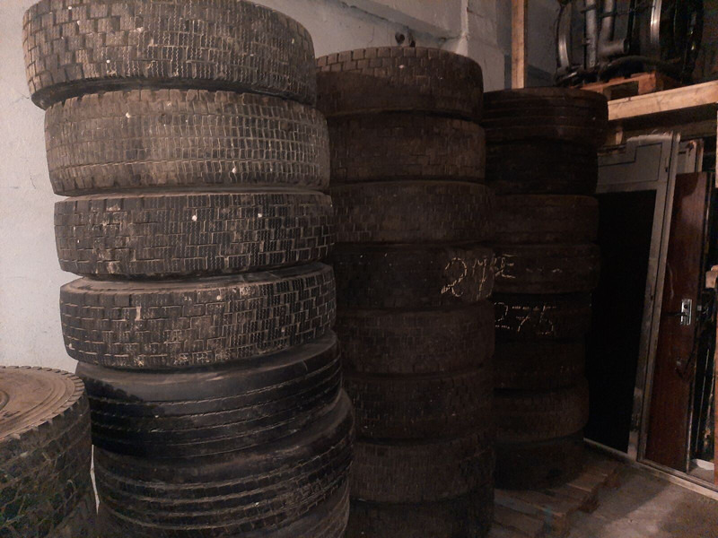 Michelin 295*80R22.5 255*70 \ 275*70* 265\70R19.5 - Tire for Truck: picture 3 Michelin 295*80R22.5 255*70 \ 275*70* 265\70R19.5 - Tire for Truck: picture 3