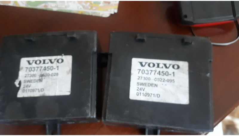 Volvo 20503188-P04.3195082-2 R03 - ECU: picture 2 Volvo 20503188-P04.3195082-2 R03 - ECU: picture 2