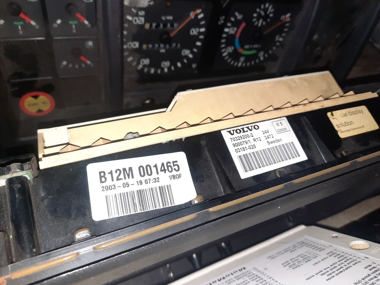Volvo 70361832-1 . 70361831. 70329201-2 .22205475-P03. 70392912-P01/ Volvo B7 . B9. B12 . FH. Scania - Dashboard for Bus: picture 4 Volvo 70361832-1 . 70361831. 70329201-2 .22205475-P03. 70392912-P01/ Volvo B7 . B9. B12 . FH. Scania - Dashboard for Bus: picture 4