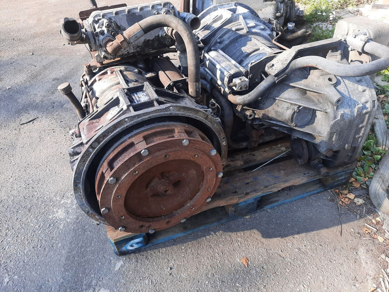 ZF 5HP 590 .5HP602c. 5HP502C . 5HP500 .4HP500 / dlya Mersede Scania Volvo B 6 - Gearbox for Bus: picture 3 ZF 5HP 590 .5HP602c. 5HP502C . 5HP500 .4HP500 / dlya Mersede Scania Volvo B 6 - Gearbox for Bus: picture 3