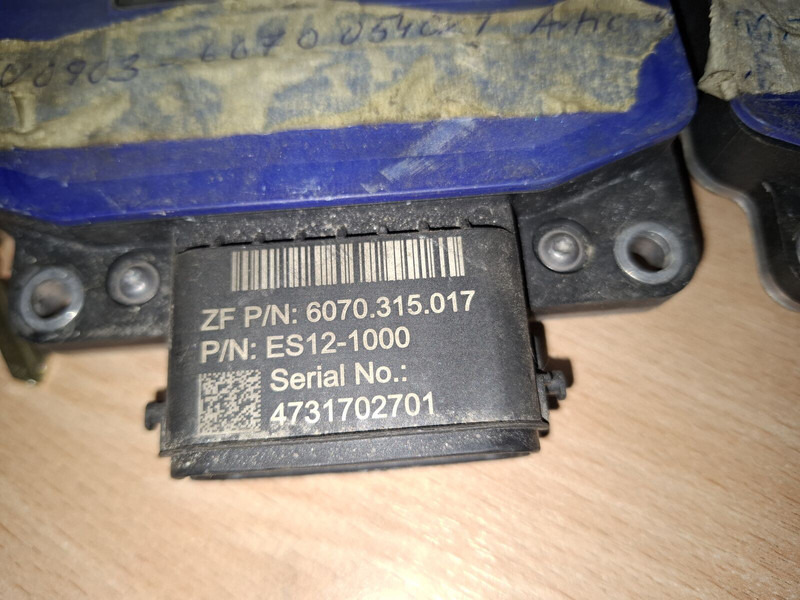 ZF 6070-054-023 - Gearbox: picture 3 ZF 6070-054-023 - Gearbox: picture 3