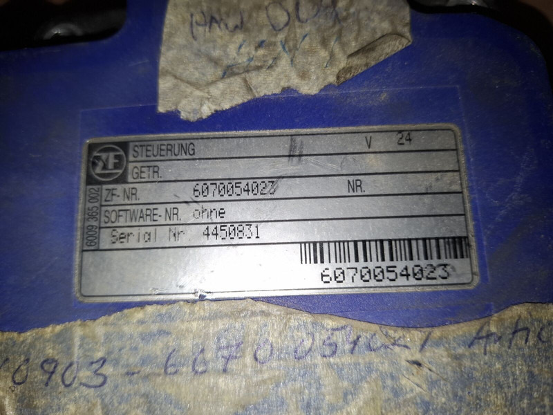 ZF 6070-054-023 - Gearbox: picture 2 ZF 6070-054-023 - Gearbox: picture 2