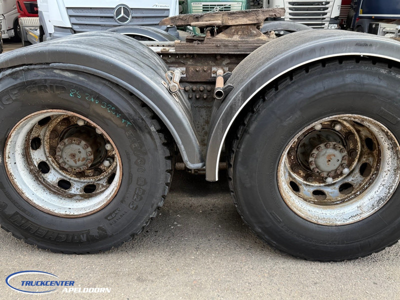 Volvo FH 12 - 420 6x4, Handgeschakeld, Euro 2, Hydrauliek - Tractor unit: picture 5 Volvo FH 12 - 420 6x4, Handgeschakeld, Euro 2, Hydrauliek - Tractor unit: picture 5