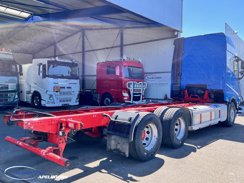 Volvo FH 540 6x4, Dual clutch, XL Globetrotter, PTO, Retarder - Cab chassis truck: picture 2 Volvo FH 540 6x4, Dual clutch, XL Globetrotter, PTO, Retarder - Cab chassis truck: picture 2