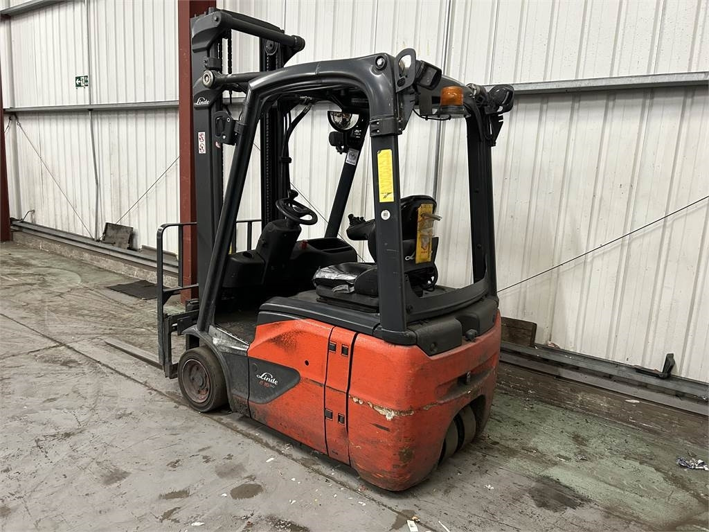 Linde E16C-02 - Electric forklift: picture 3 Linde E16C-02 - Electric forklift: picture 3