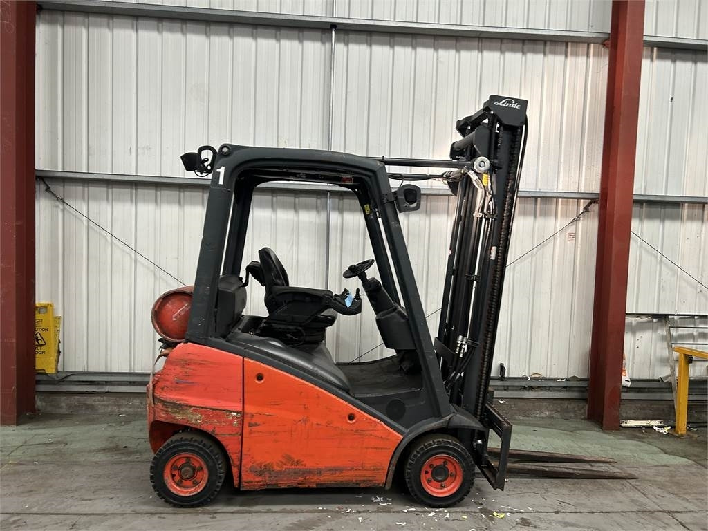 Linde H14T-01 - LPG forklift: picture 5 Linde H14T-01 - LPG forklift: picture 5