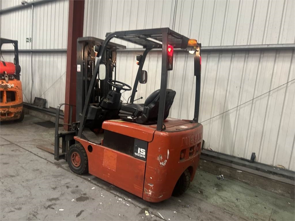 Nissan NO1L15HQ - Electric forklift: picture 3 Nissan NO1L15HQ - Electric forklift: picture 3