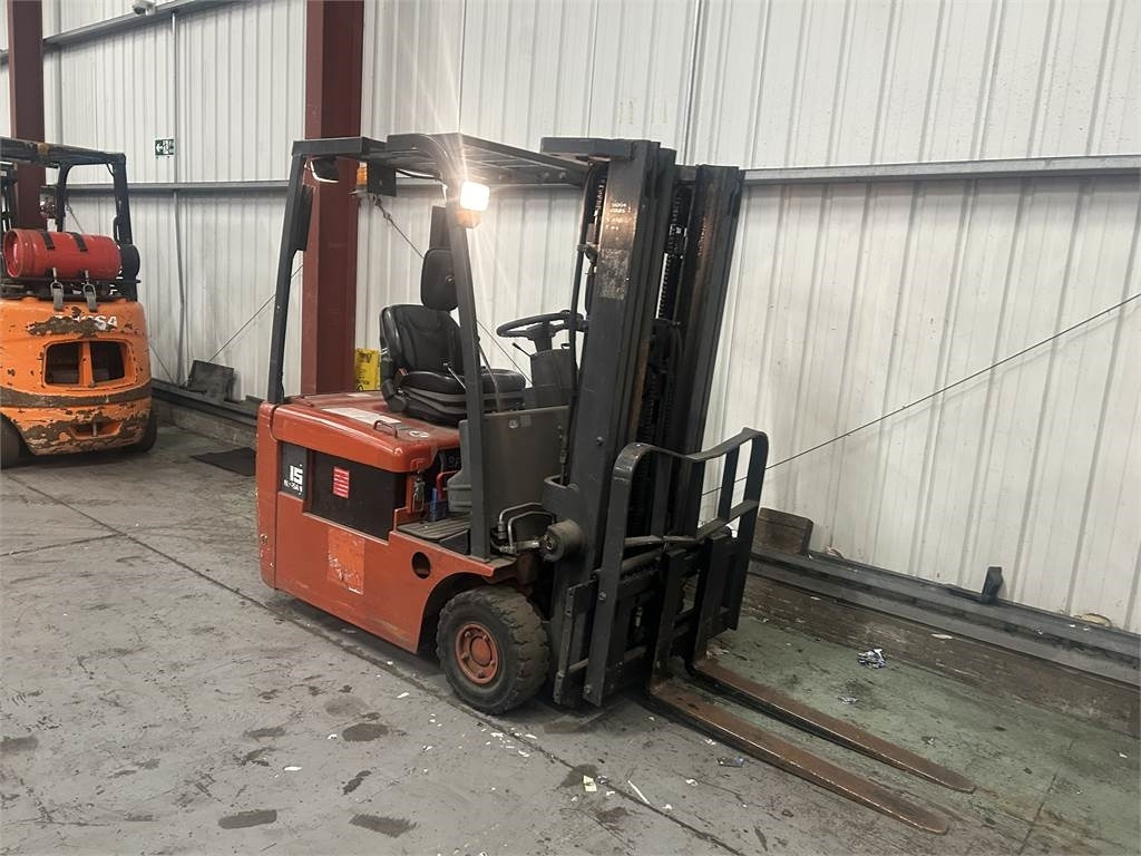 Nissan NO1L15HQ - Electric forklift: picture 4 Nissan NO1L15HQ - Electric forklift: picture 4