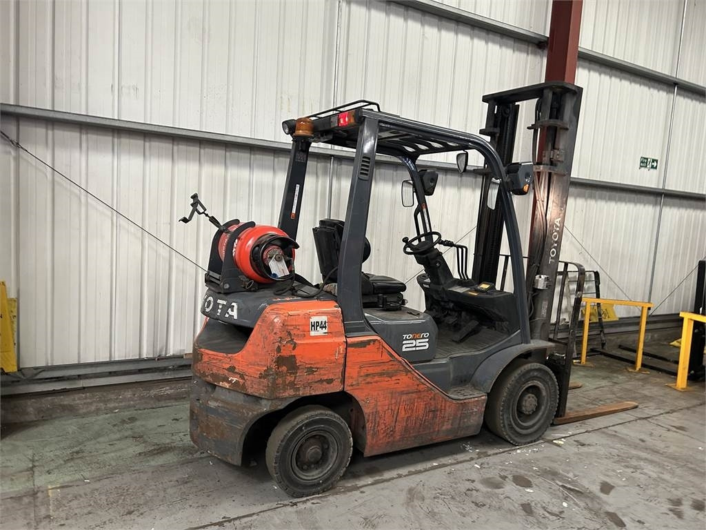 LPG forklift Toyota 02-8FGF25: picture 6