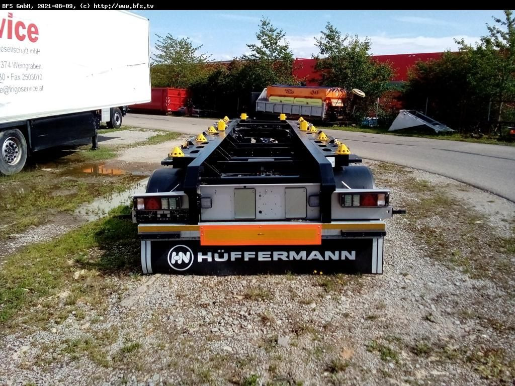 Hüffermann Vario-Carrier HMA 2424 ZB 3-Achs für Absetzmulde - Roll-off/ Skip trailer: picture 2 Hüffermann Vario-Carrier HMA 2424 ZB 3-Achs für Absetzmulde - Roll-off/ Skip trailer: picture 2