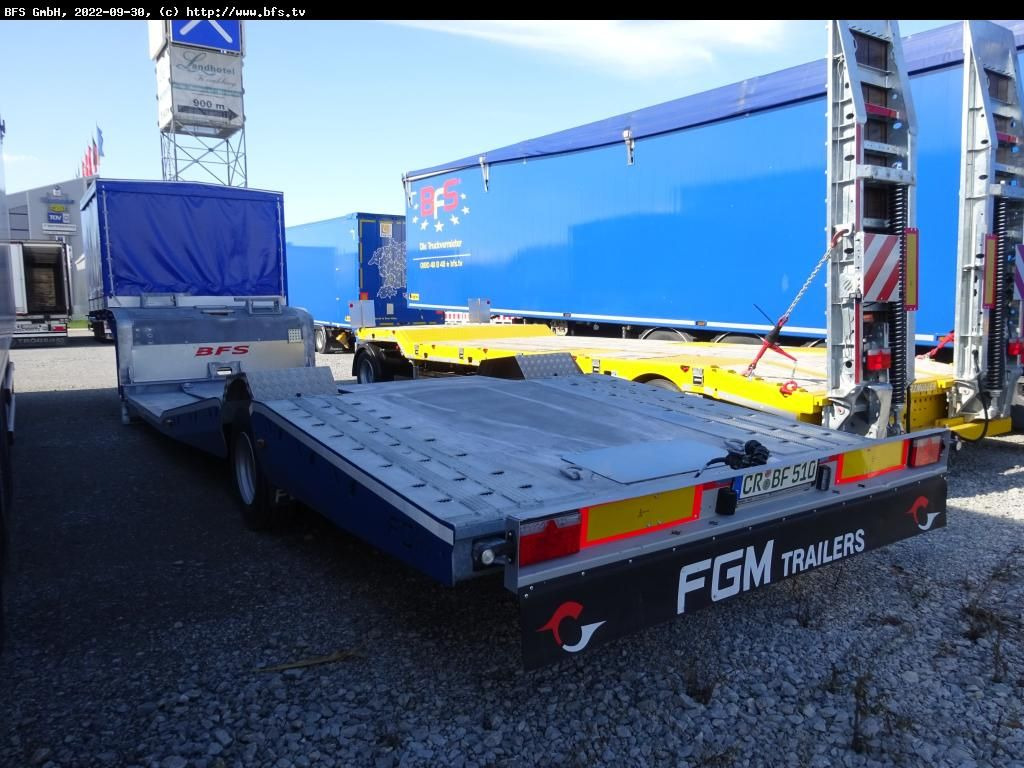 Semi Trailer 19 AF 1-Achs Tieflader Plane - Low loader semi-trailer: picture 4 Semi Trailer 19 AF 1-Achs Tieflader Plane - Low loader semi-trailer: picture 4