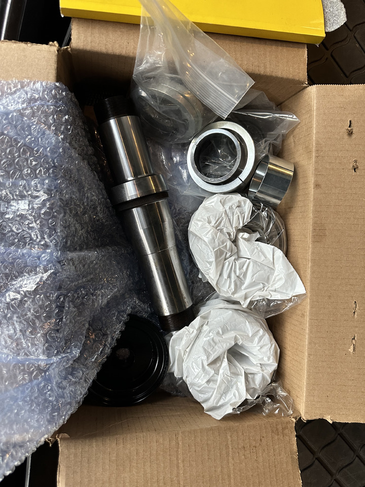 RE584459 John Deere TLS ZESTAW NAPRAWCZY OSI - Spare parts for Farm tractor: picture 1 RE584459 John Deere TLS ZESTAW NAPRAWCZY OSI - Spare parts for Farm tractor: picture 1