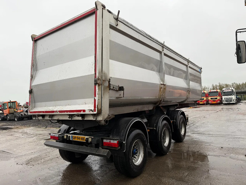 D-Tec KTG-01 - Tipper semi-trailer: picture 4 D-Tec KTG-01 - Tipper semi-trailer: picture 4