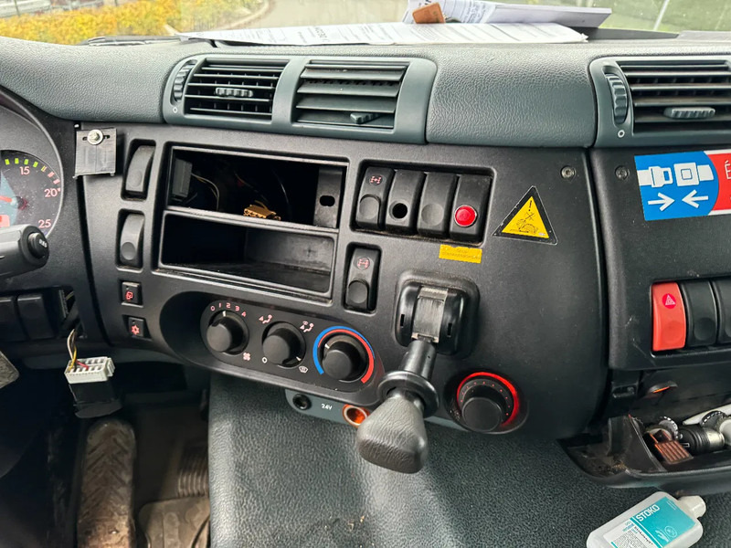 Cab chassis truck DAF CF 75.310 6X4 EURO 3 FULL STEEL MANUAL GEARBOX: picture 14