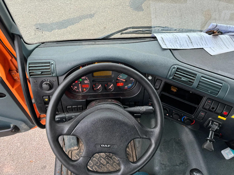 Cab chassis truck DAF CF 75.310 6X4 EURO 3 FULL STEEL MANUAL GEARBOX: picture 13