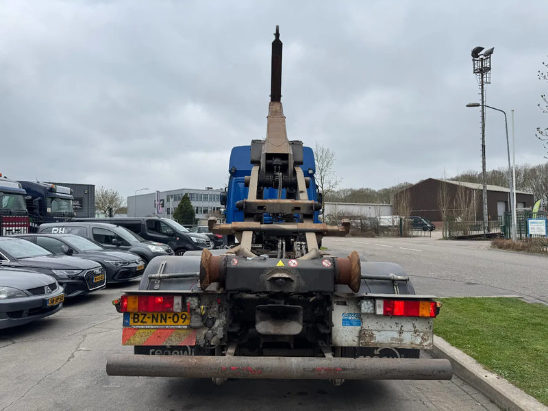 DAF CF 85 6X2 - EURO 5 + VDL HOOK + LIFT AXLE - Hook lift truck: picture 4 DAF CF 85 6X2 - EURO 5 + VDL HOOK + LIFT AXLE - Hook lift truck: picture 4