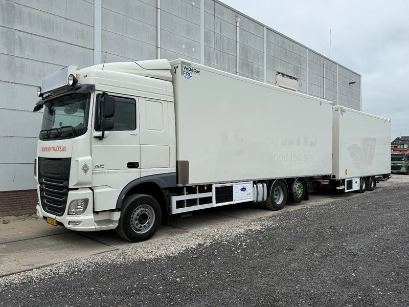 DAF XF 460 6X2 YEAR 2017 COMPLETE! + CARRIER SUPRA 850 + DHOLLANDIA - Refrigerator truck: picture 1 DAF XF 460 6X2 YEAR 2017 COMPLETE! + CARRIER SUPRA 850 + DHOLLANDIA - Refrigerator truck: picture 1