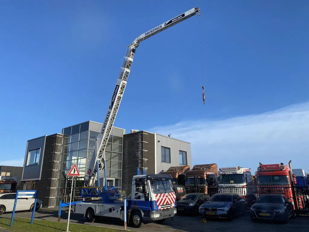 Iveco EuroCargo 90 E18 - EURO 5 + KLAAS ALU-KRAN 30 ME - Crane truck: picture 1 Iveco EuroCargo 90 E18 - EURO 5 + KLAAS ALU-KRAN 30 ME - Crane truck: picture 1