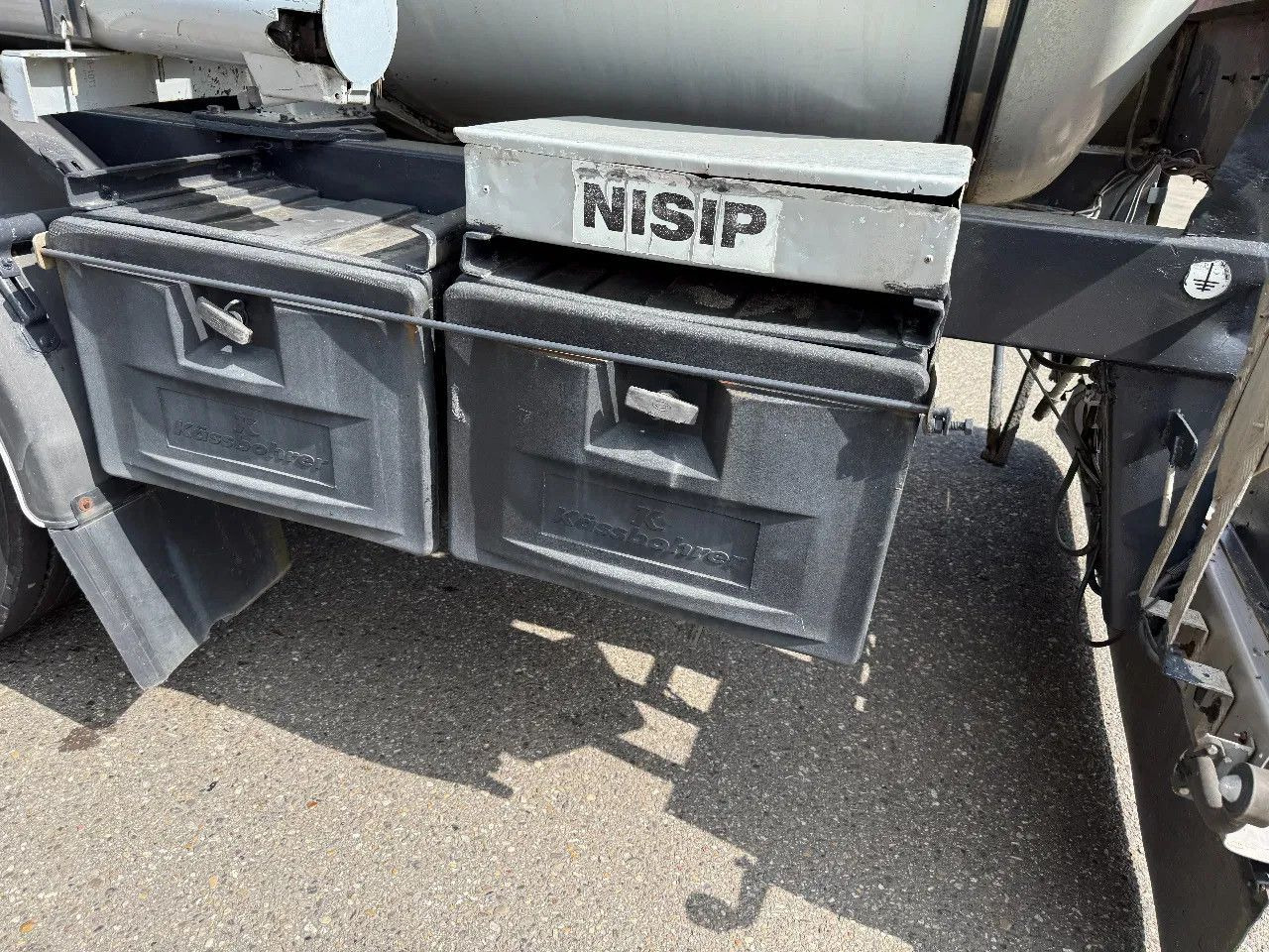 Tank semi-trailer Kässbohrer BITUM - 32000 LITER - 1 COMP.: picture 12