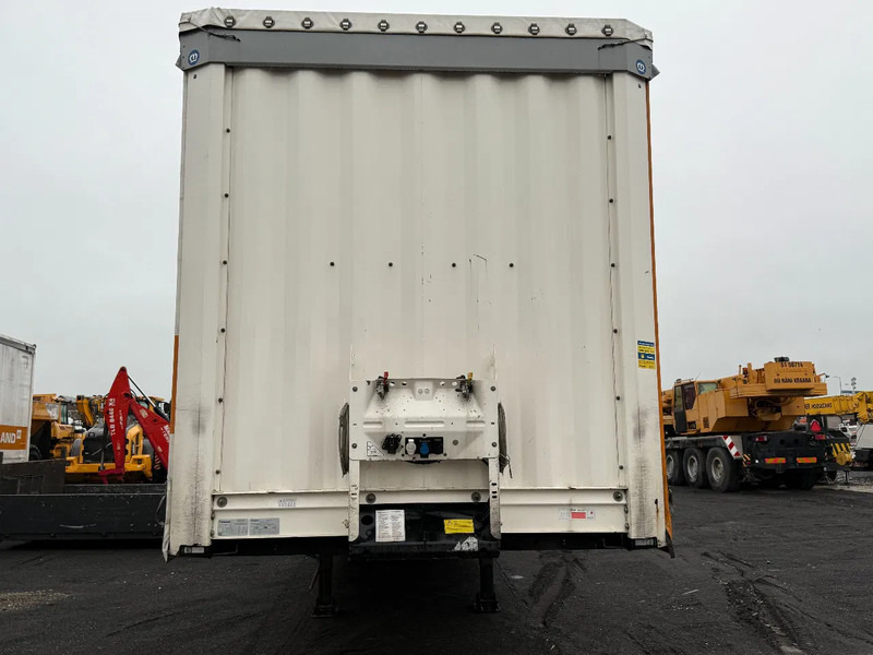 Krone SD - 3 AXLE + SLIDING ROOF - Curtainsider semi-trailer: picture 2 Krone SD - 3 AXLE + SLIDING ROOF - Curtainsider semi-trailer: picture 2