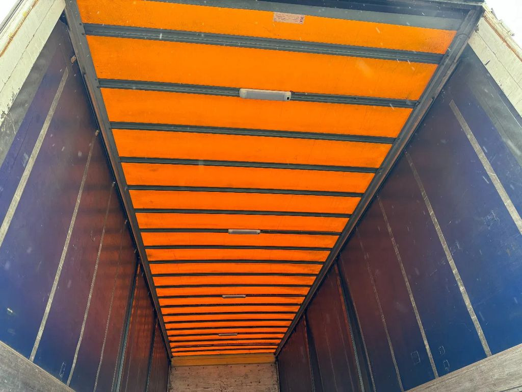 Curtainsider truck MAN TGX 26.400 6X2 - EURO 4 + LIFT + STEERING AXLE +: picture 12