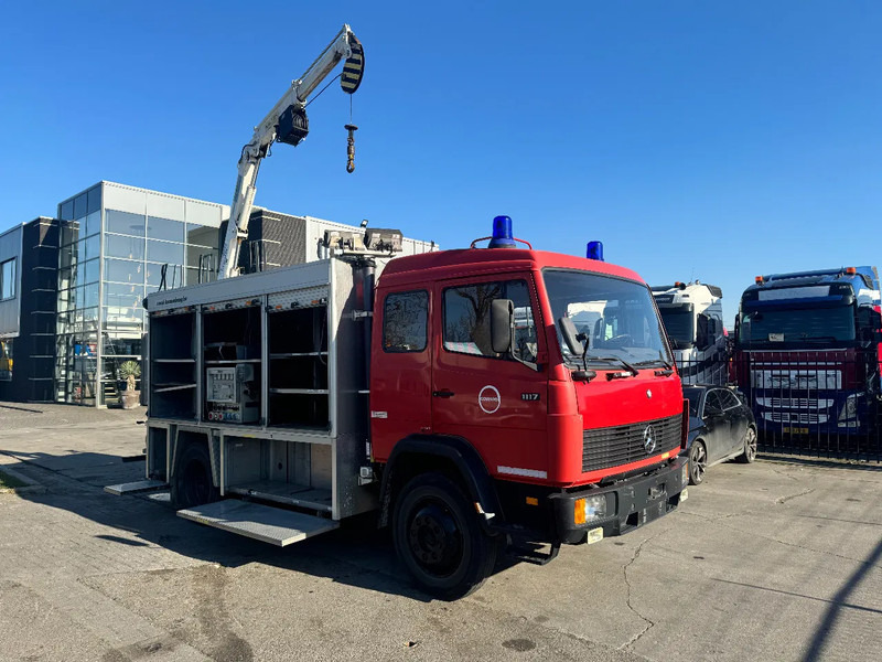 Mercedes-Benz 1117 4X2 FIRE TRUCK HIAB 050A ONLY 105787 KM - Fire truck: picture 2 Mercedes-Benz 1117 4X2 FIRE TRUCK HIAB 050A ONLY 105787 KM - Fire truck: picture 2