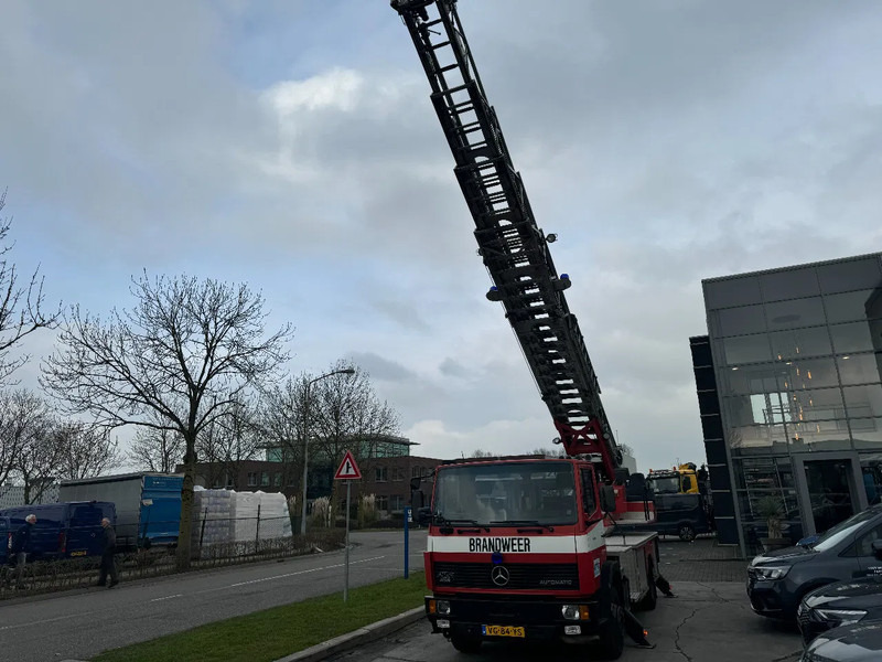 Mercedes-Benz 1120 OF MAGIRUS 24 METER + KORF + SLANGS - Fire truck: picture 3 Mercedes-Benz 1120 OF MAGIRUS 24 METER + KORF + SLANGS - Fire truck: picture 3