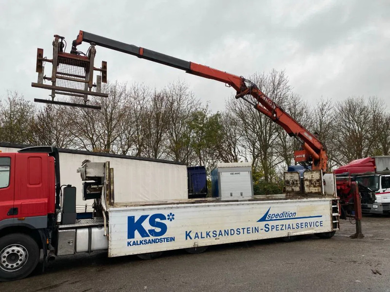 Orthaus 2 ASSIGE STEERING AXEL MKG HLK 330 VG CRANE - Dropside/ Flatbed semi-trailer: picture 1 Orthaus 2 ASSIGE STEERING AXEL MKG HLK 330 VG CRANE - Dropside/ Flatbed semi-trailer: picture 1