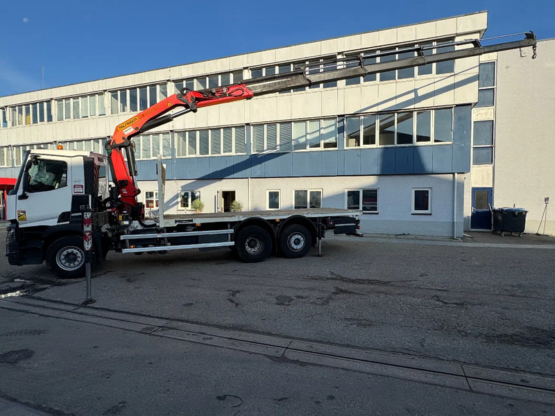Renault C460 6X2 EURO 6 PALFINGER PK33002 + REMOTE CONTROL ENIGINE RUNNING - Dropside/ Flatbed truck, Crane truck: picture 3 Renault C460 6X2 EURO 6 PALFINGER PK33002 + REMOTE CONTROL ENIGINE RUNNING - Dropside/ Flatbed truck, Crane truck: picture 3