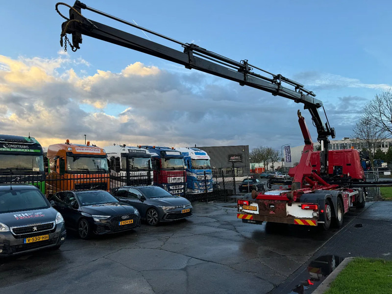 Scania P320 6X2 - EURO 6 + HIAB XS 144 HIPRO + REMOTE + HIAB HOOK + RETARDER - Hook lift truck, Crane truck: picture 4 Scania P320 6X2 - EURO 6 + HIAB XS 144 HIPRO + REMOTE + HIAB HOOK + RETARDER - Hook lift truck, Crane truck: picture 4