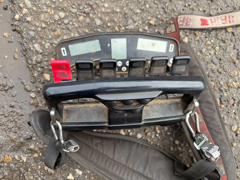 Cable system truck, Crane truck Scania R480 8X2 + HIAB 220-4 + REMOTE + HIAB MULTILIFT: picture 12 Cable system truck, Crane truck Scania R480 8X2 + HIAB 220-4 + REMOTE + HIAB MULTILIFT: picture 12