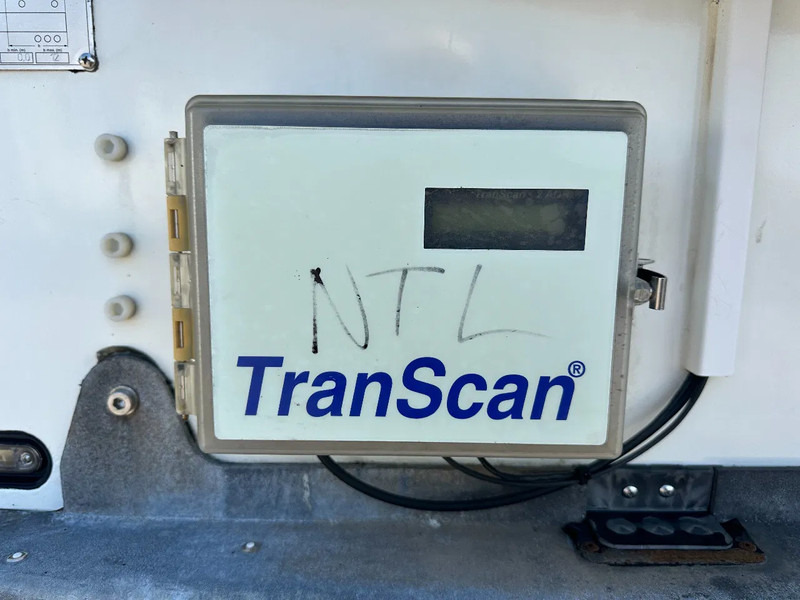 Schmitz Cargobull Schmitz Cargobull PRICES FROM €6950 TO €8950,- 40 X CARRIER 1850 MT D/E SAF AXELS - Refrigerator semi-trailer: picture 4 Schmitz Cargobull Schmitz Cargobull PRICES FROM €6950 TO €8950,- 40 X CARRIER 1850 MT D/E SAF AXELS - Refrigerator semi-trailer: picture 4