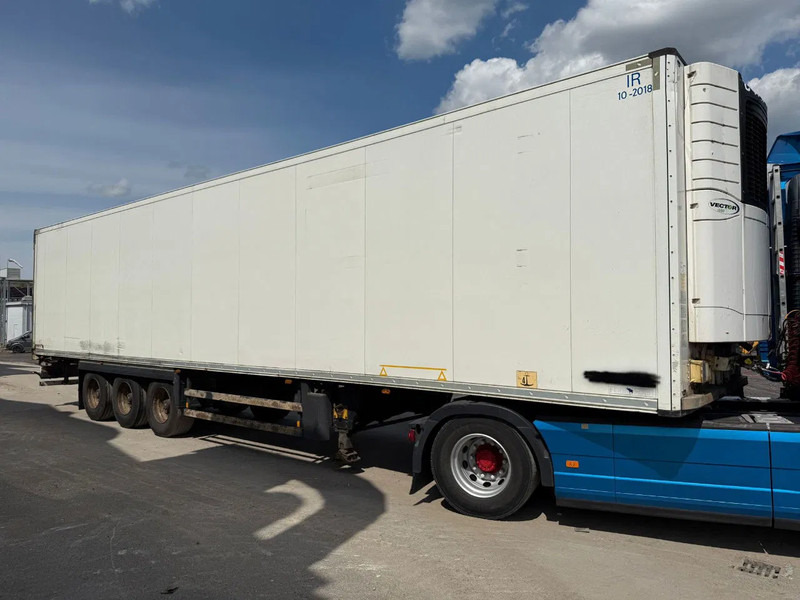 Schmitz Cargobull Schmitz Cargobull PRICES FROM €6950 TO €8950,- 40 X CARRIER 1850 MT D/E SAF AXELS - Refrigerator semi-trailer: picture 3 Schmitz Cargobull Schmitz Cargobull PRICES FROM €6950 TO €8950,- 40 X CARRIER 1850 MT D/E SAF AXELS - Refrigerator semi-trailer: picture 3