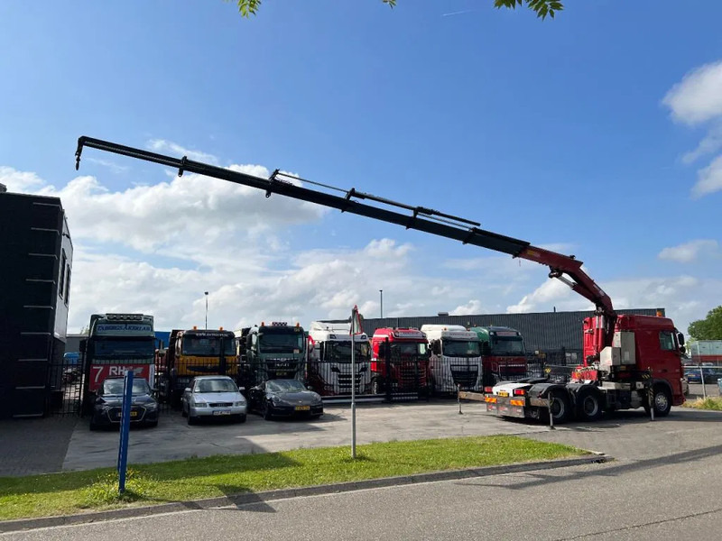 DAF XF 105.460 6X4 EURO 5 + HMF 4220 K6 + REMOTE CONTROL + RETARDER - Tractor unit: picture 5 DAF XF 105.460 6X4 EURO 5 + HMF 4220 K6 + REMOTE CONTROL + RETARDER - Tractor unit: picture 5