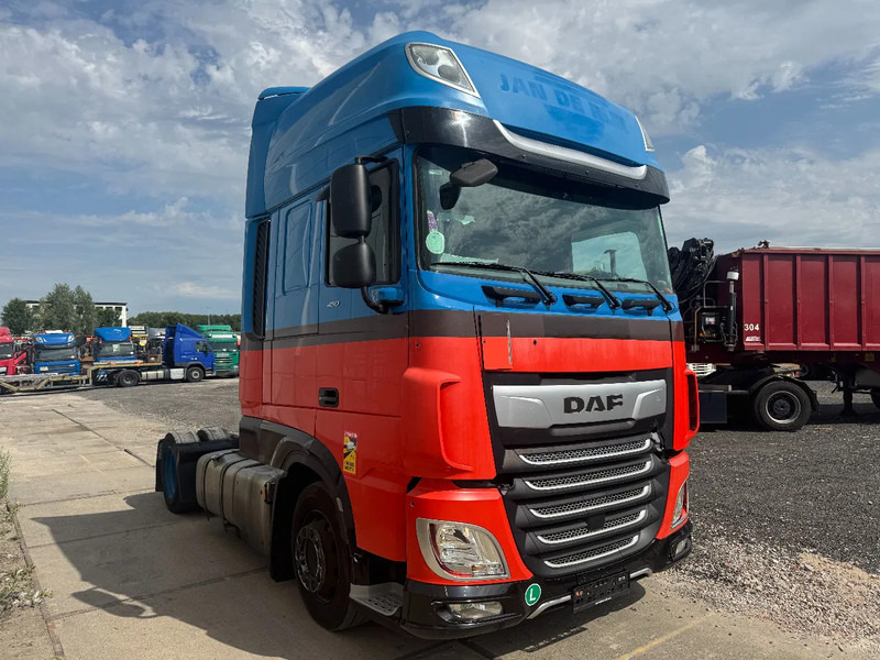 DAF XF 450 4X2 EURO 6 MEGA - Tractor unit: picture 3 DAF XF 450 4X2 EURO 6 MEGA - Tractor unit: picture 3