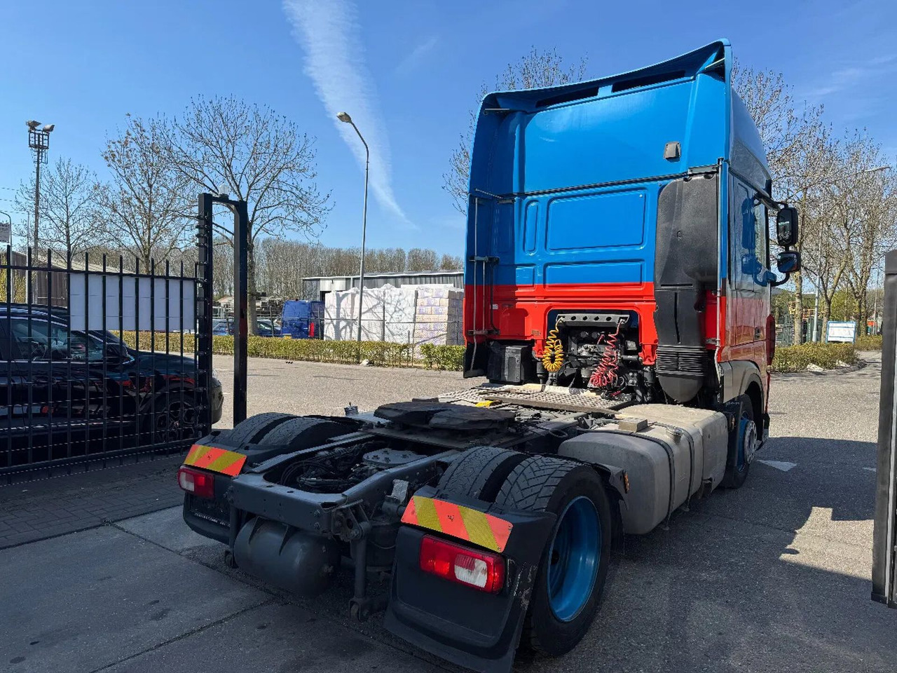 DAF XF 450 4X2 EURO 6 MEGA - Tractor unit: picture 4 DAF XF 450 4X2 EURO 6 MEGA - Tractor unit: picture 4