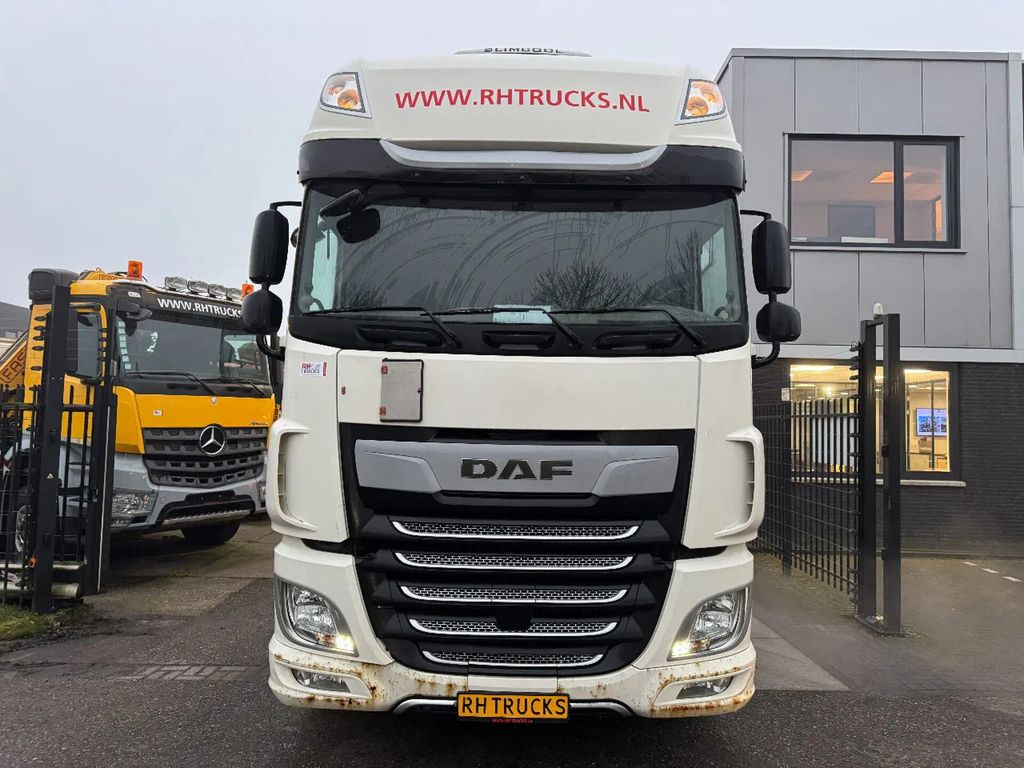 DAF XF 450 6X2 - EURO 6 + LIFT/STEERING AXLE - Tractor unit: picture 2 DAF XF 450 6X2 - EURO 6 + LIFT/STEERING AXLE - Tractor unit: picture 2