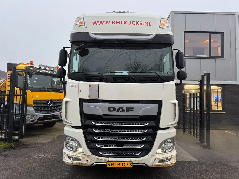 DAF XF 450 6X2 - EURO 6 + LIFT/STEERING AXLE - Tractor unit: picture 2 DAF XF 450 6X2 - EURO 6 + LIFT/STEERING AXLE - Tractor unit: picture 2