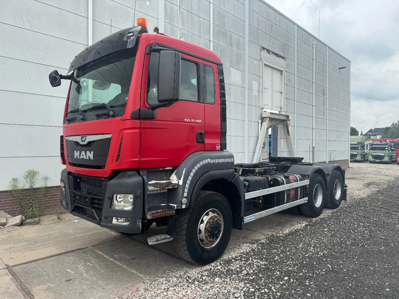 MAN TGS 33.460 6X6 BBS - EURO 6 - FULL STEEL SUSP.! + ROCKINGER - Tractor unit: picture 1 MAN TGS 33.460 6X6 BBS - EURO 6 - FULL STEEL SUSP.! + ROCKINGER - Tractor unit: picture 1